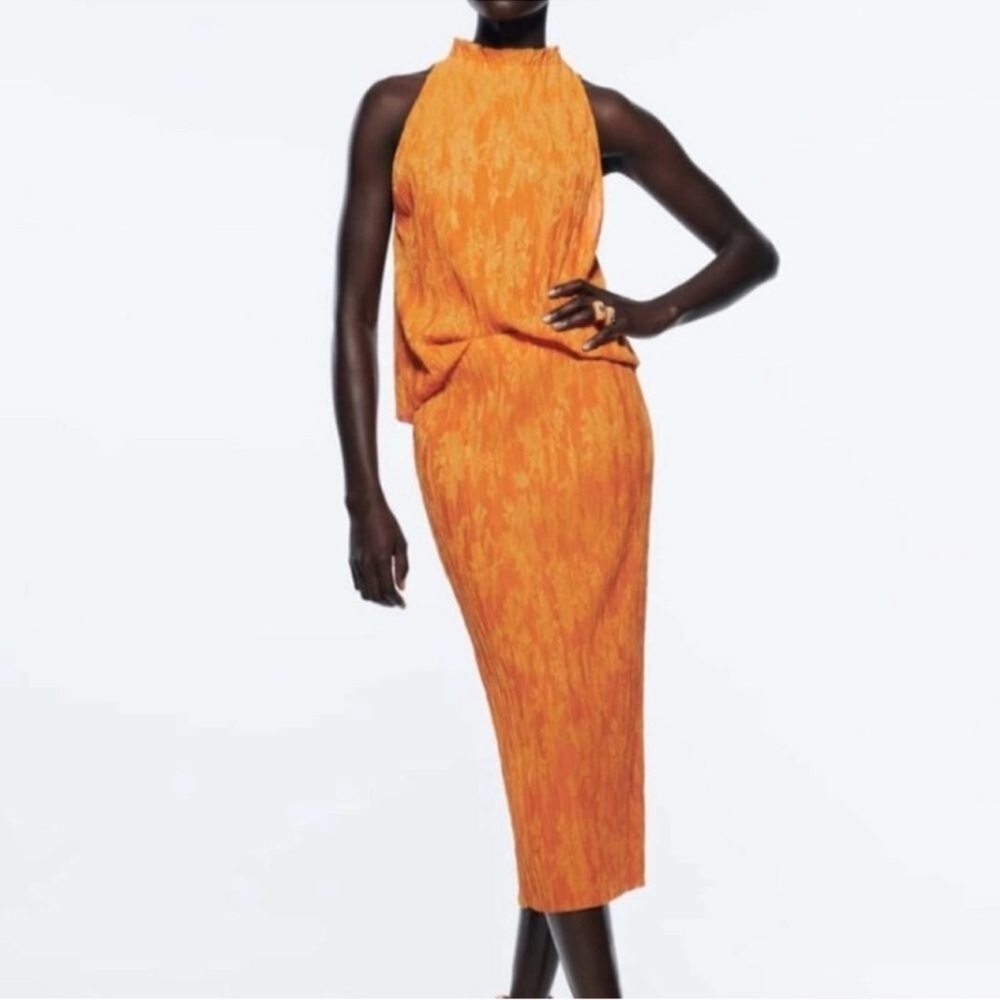 Zara EUC Jacquard Midi Skirt Size M Straight Pencil Elastic Waistband Orange
